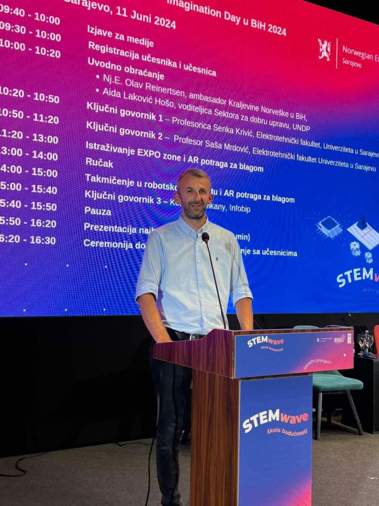 Mješovita srednja škola nagrađena za najbolji srednjoškolski projekat "Škole budućnosti" u oblasti robotike 🥇🥇 Mješovita srednja škola nagrađena za najbolji srednjoškolski projekat "Škole budućnosti" u oblasti robotike 🥇🥇
