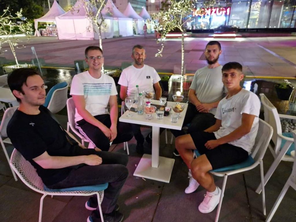 Mješovita srednja škola nagrađena za najbolji srednjoškolski projekat "Škole budućnosti" u oblasti robotike 🥇🥇 Mješovita srednja škola nagrađena za najbolji srednjoškolski projekat "Škole budućnosti" u oblasti robotike 🥇🥇
