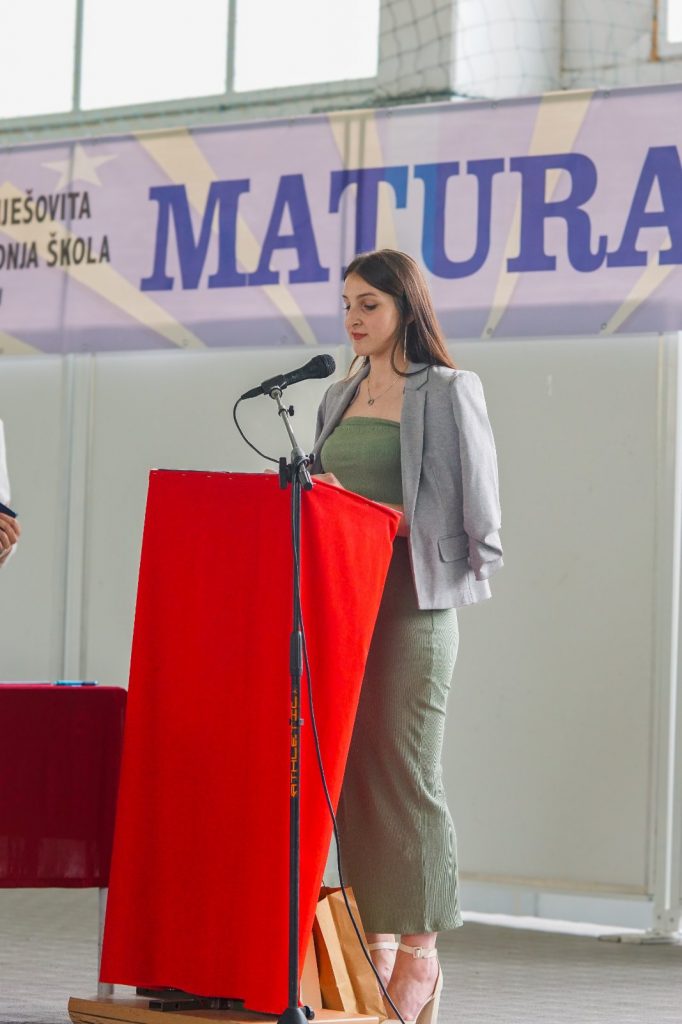Svečana dodjela diploma za 202 maturanta i maturantice Mješovite srednje škole Svečana dodjela diploma za 202 maturanta i maturantice Mješovite srednje škole