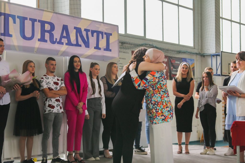 Svečana dodjela diploma za 202 maturanta i maturantice Mješovite srednje škole Svečana dodjela diploma za 202 maturanta i maturantice Mješovite srednje škole