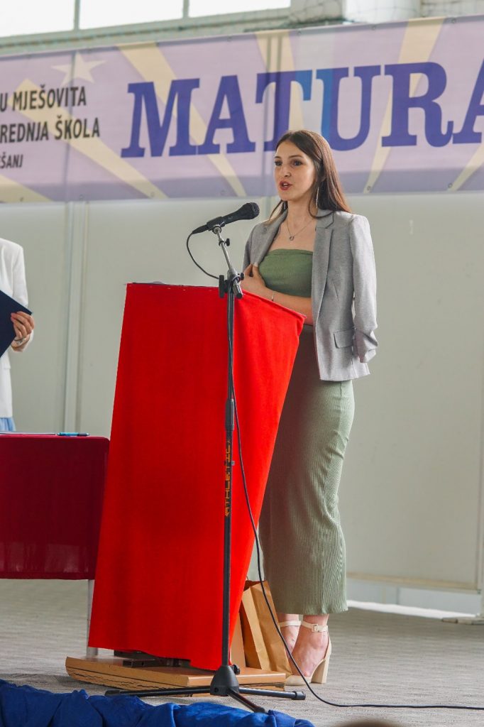 Svečana dodjela diploma za 202 maturanta i maturantice Mješovite srednje škole Svečana dodjela diploma za 202 maturanta i maturantice Mješovite srednje škole