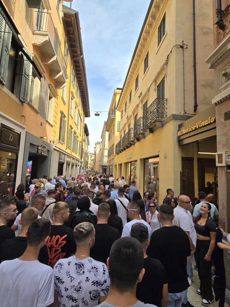 Naši maturanti uživali u prekrasnim italijanskim gradovima Veroni i Padovi Naši maturanti uživali u prekrasnim italijanskim gradovima Veroni i Padovi