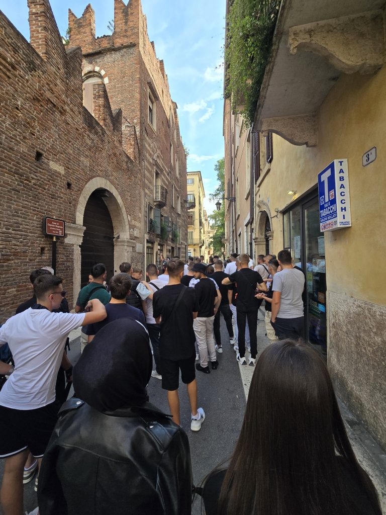 Naši maturanti uživali u prekrasnim italijanskim gradovima Veroni i Padovi Naši maturanti uživali u prekrasnim italijanskim gradovima Veroni i Padovi