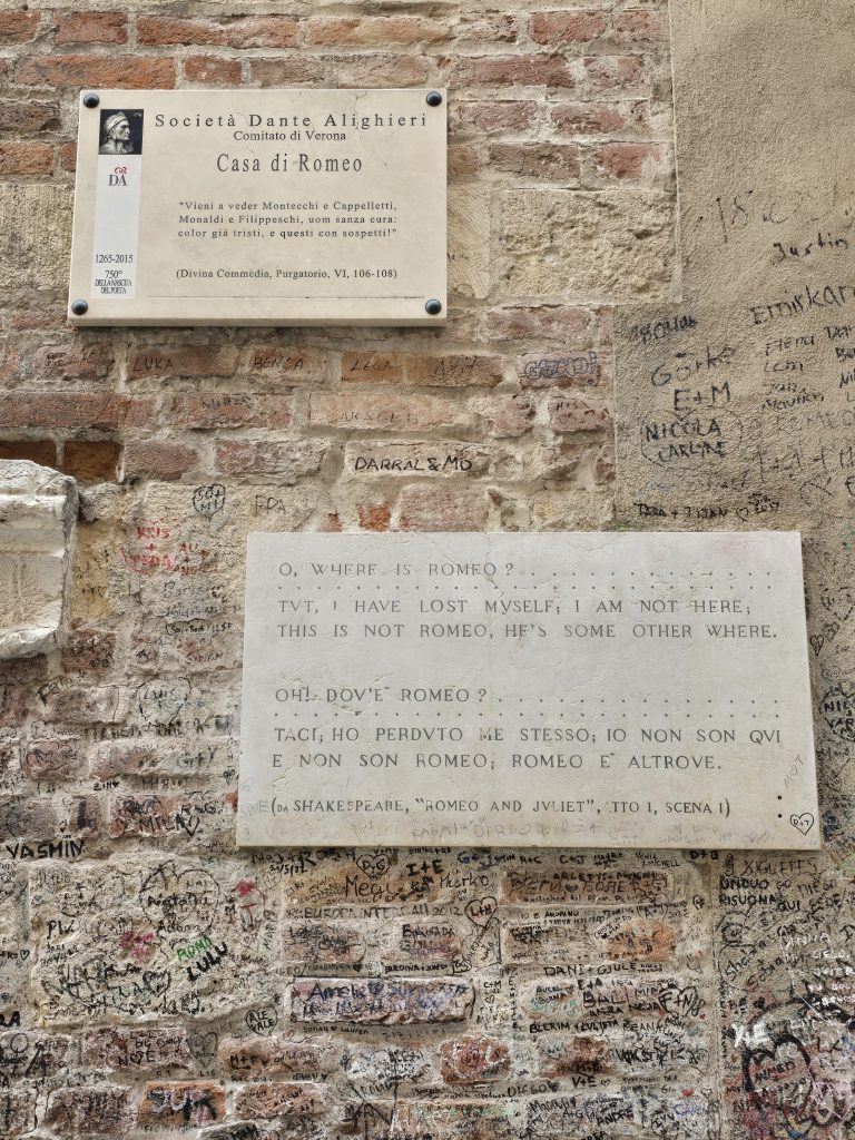 Naši maturanti uživali u prekrasnim italijanskim gradovima Veroni i Padovi Naši maturanti uživali u prekrasnim italijanskim gradovima Veroni i Padovi