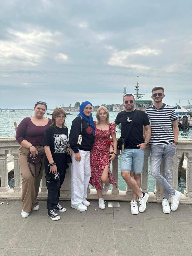 Naši maturanti posjetili Veneciju , jedan od najromantičnijih gradova Evrope Naši maturanti posjetili Veneciju , jedan od najromantičnijih gradova Evrope