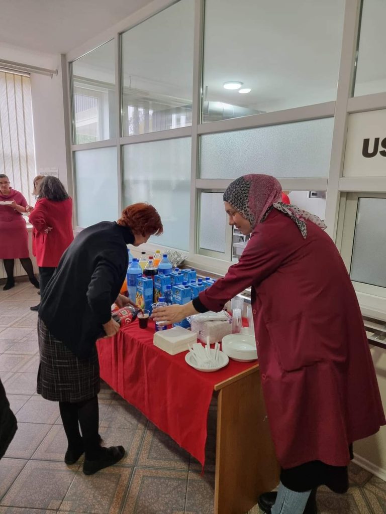 Svečani ispraćaj u penziju uvaženog kolege Seada Kurtića Svečani ispraćaj u penziju uvaženog kolege Seada Kurtića