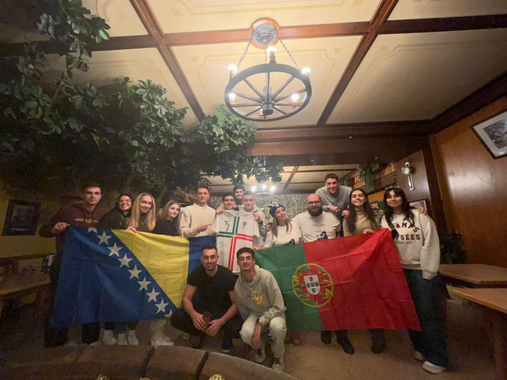 Naša učenica Maida Klepić učestvovala na prestižnom Erasmus+ seminaru u austrijskom gradu Retteneggu Naša učenica Maida Klepić učestvovala na prestižnom Erasmus+ seminaru u austrijskom gradu Retteneggu