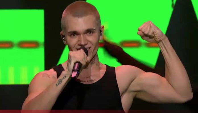 Finalista PZЕ šokirao pred finale