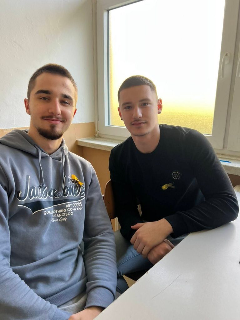 Obilježen Međunarodni dan djece oboljele i liječene od raka Obilježen Međunarodni dan djece oboljele i liječene od raka