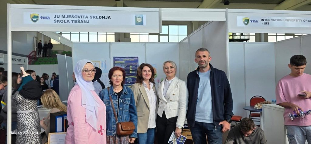 Uspješna promocija naše škole na 11. Sajmu srednjih škola i fakulteta Uspješna promocija naše škole na 11. Sajmu srednjih škola i fakulteta