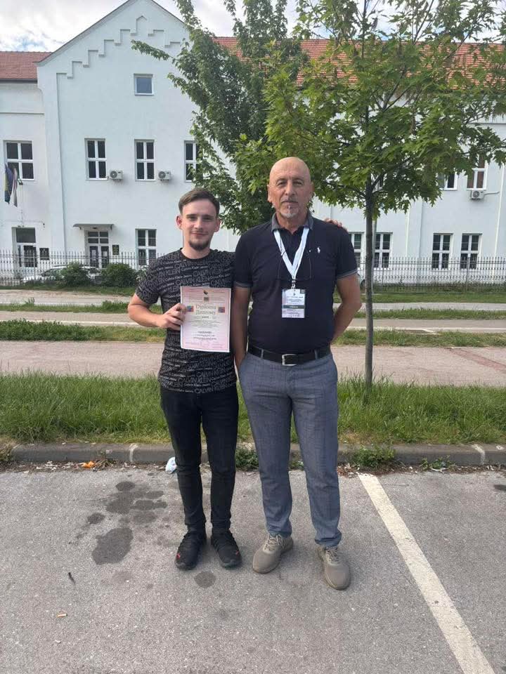 Veliki uspjeh naših učenika na XVII Festivalu rada u Travniku! Veliki uspjeh naših učenika na XVII Festivalu rada u Travniku!