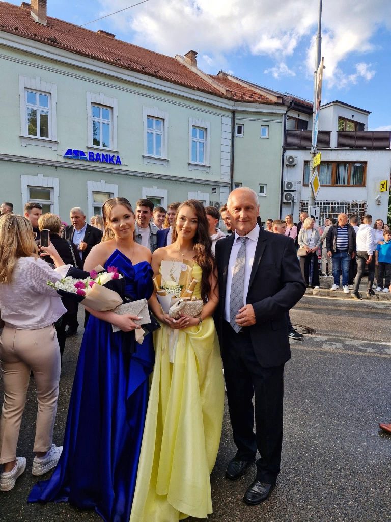 Mladost, ljepota i glamur: 250 naših maturanata proslavilo završetak važnog životnog poglavlja! Mladost, ljepota i glamur: 250 naših maturanata proslavilo završetak važnog životnog poglavlja!