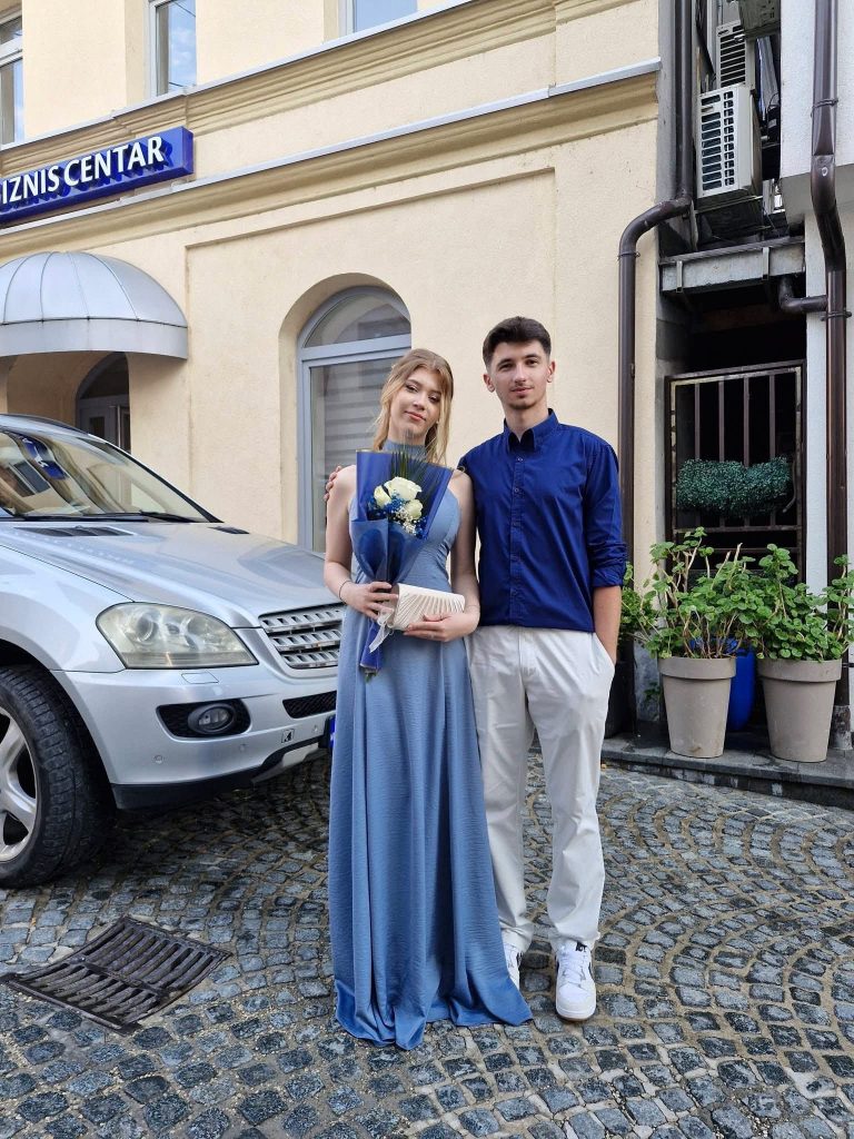 Mladost, ljepota i glamur: 250 naših maturanata proslavilo završetak važnog životnog poglavlja! Mladost, ljepota i glamur: 250 naših maturanata proslavilo završetak važnog životnog poglavlja!