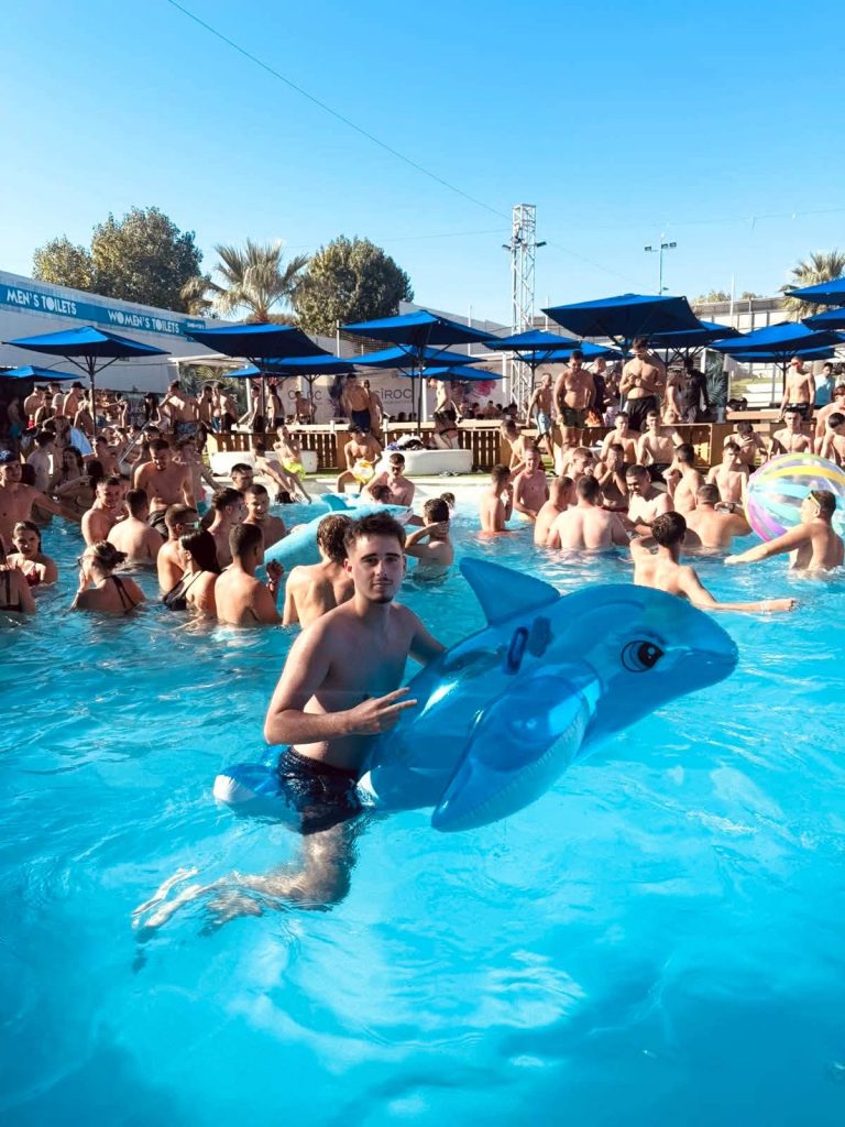 Lude vožnje i morska uživancija: Maturanti posjetili čuveni PortAventura park