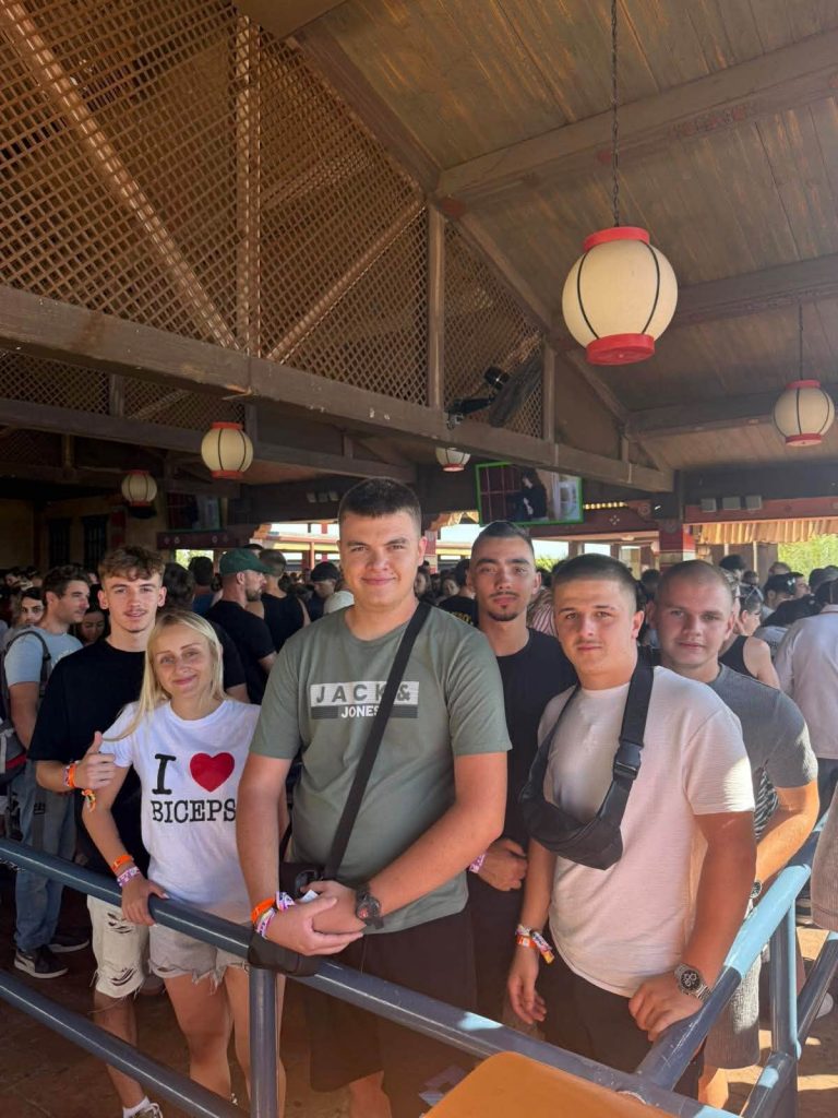 Lude vožnje i morska uživancija: Maturanti posjetili čuveni PortAventura park
