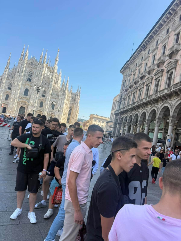 Posljednja stanica na putu kući: Maturanti očarani Milanom