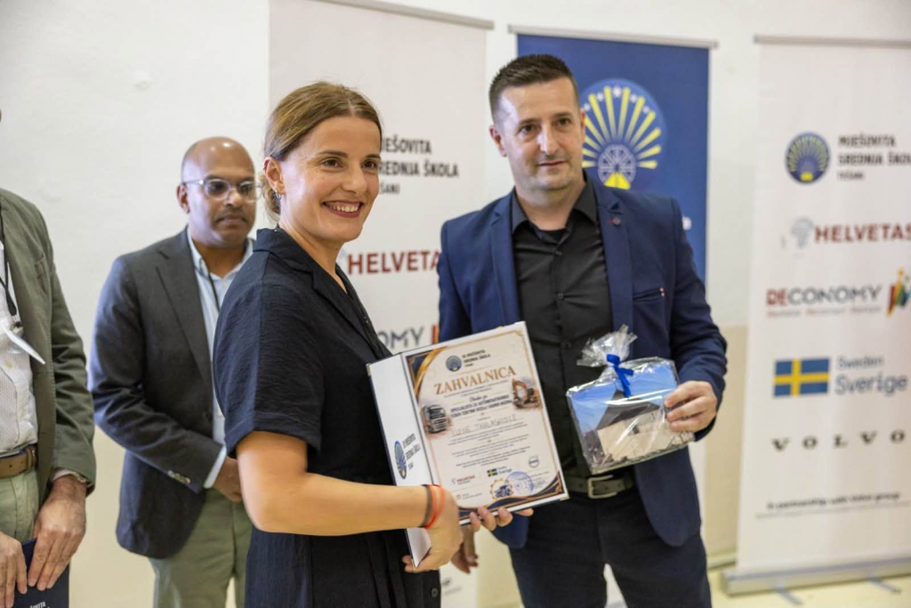 Svečano otvoren novi program i savremeni centar za praktičnu nastavu automehatronike teških vozila