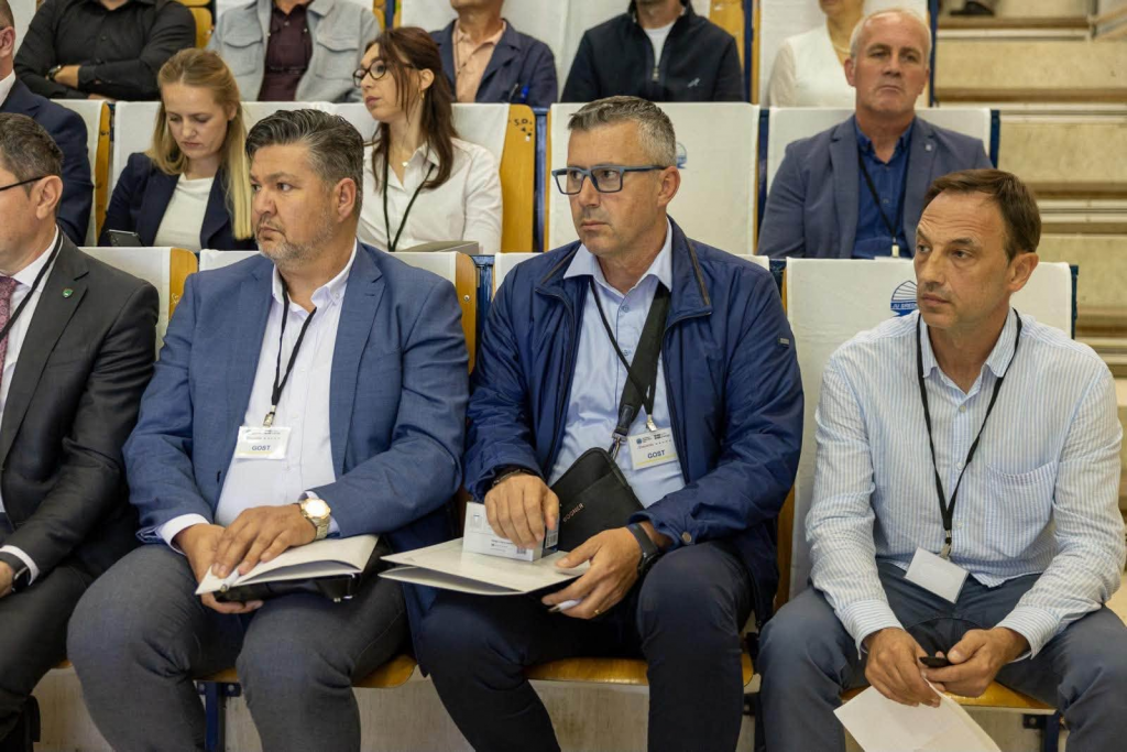 Svečano otvoren novi program i savremeni centar za praktičnu nastavu automehatronike teških vozila