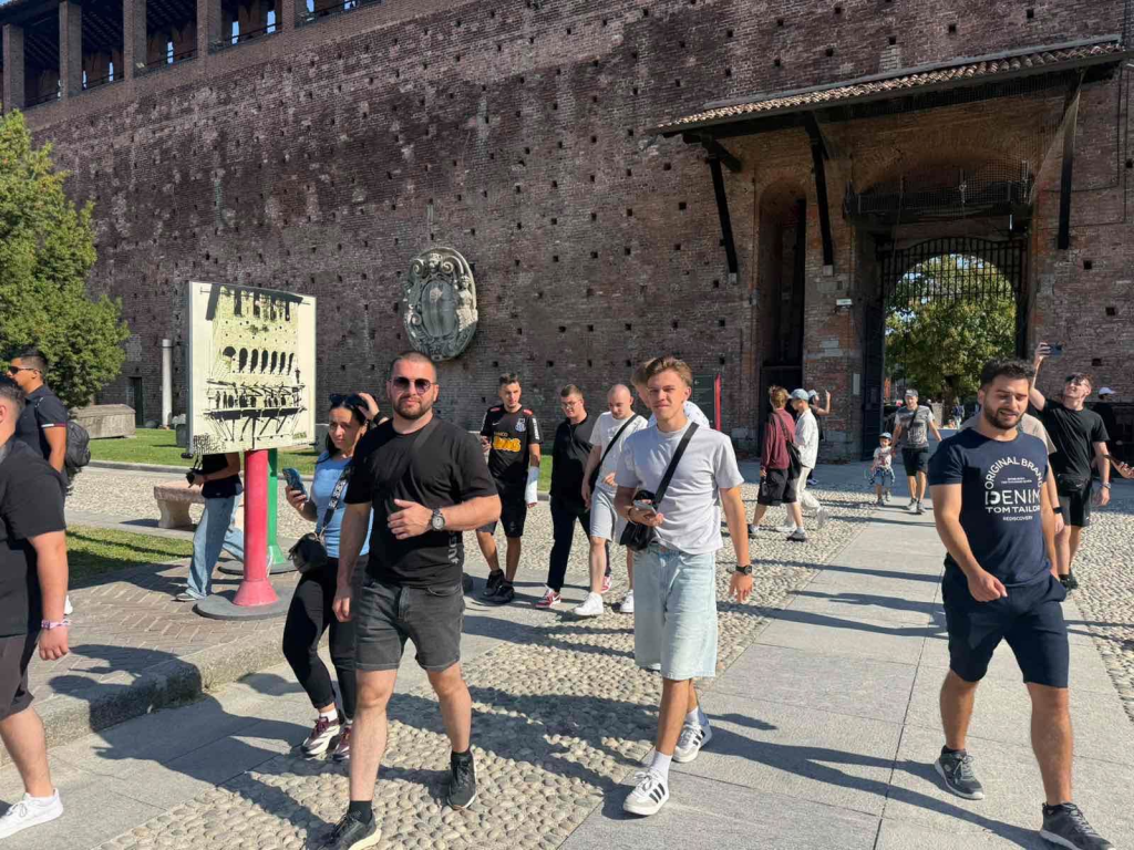 Posljednja stanica na putu kući: Maturanti očarani Milanom
